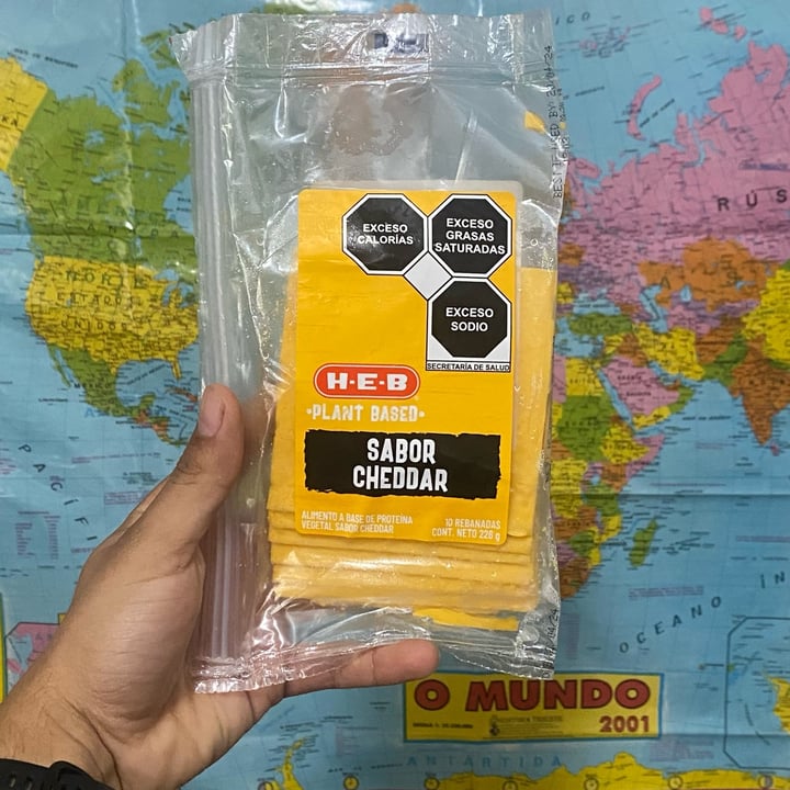 photo of HEB Queso Cheddar shared by @licona42 on  01 May 2024 - review