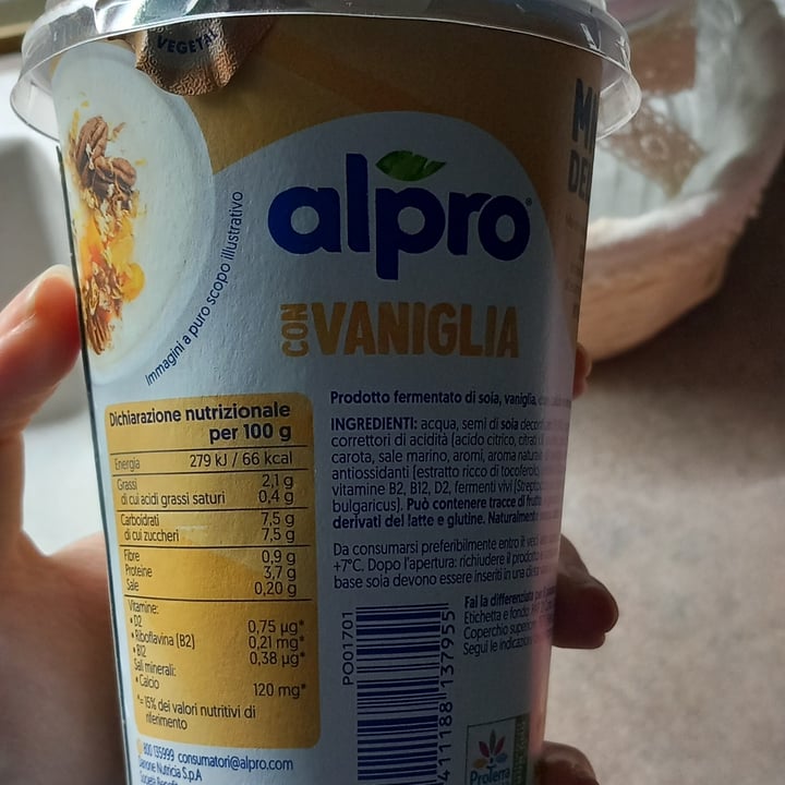 photo of Alpro soya yogurt vaniglia shared by @sputnjk on  09 Oct 2025 - review