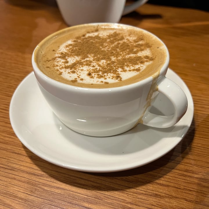 photo of Starbucks Coffee Oat Milk Cinnamon Flat White shared by @ameriamber on  07 Apr 2024 - review