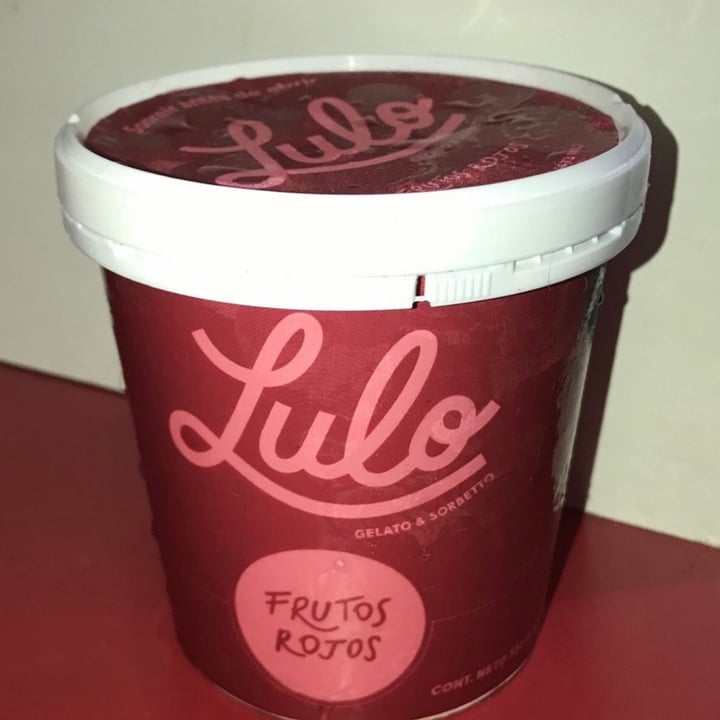 photo of Lulo helado sabor frutos rojos shared by @saraem-isveggie on  16 Feb 2024 - review
