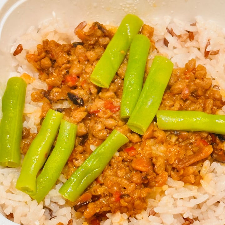 photo of Ezygo Vegetarian Stir-fried Green Bean and Chilli with Rice shared by @echoo on  23 Jun 2025 - review