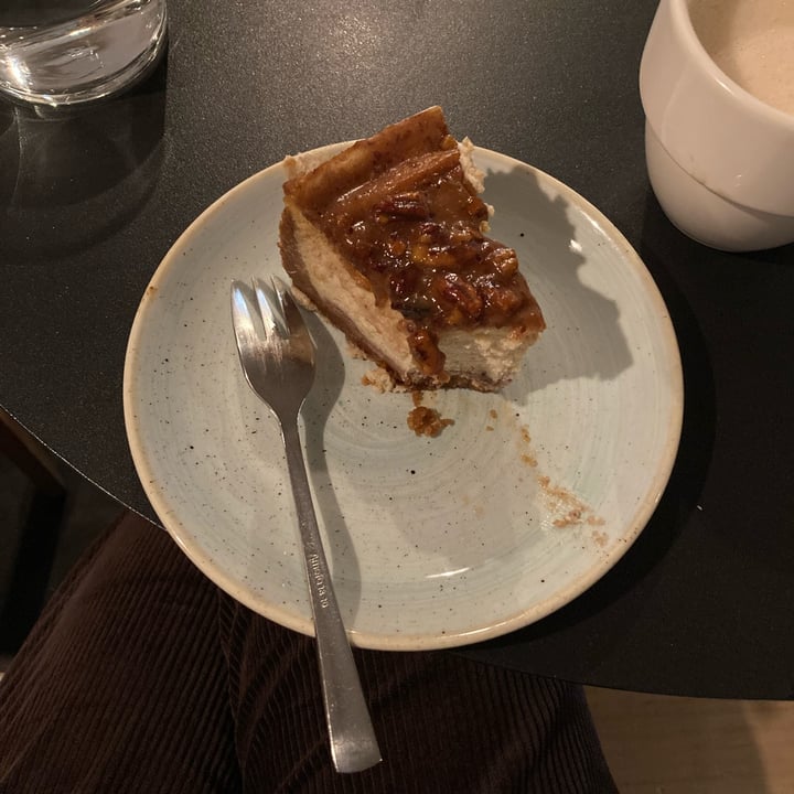 photo of Kaf Pekantærte Cheesecake (Pecan Pie Cheesecake) shared by @greenp on  07 Apr 2024 - review
