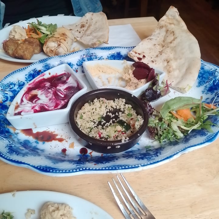 photo of Goji Cafe Vegetarian Cafe & Deli Middle Eastern Platter shared by @lucylou77 on  11 Sep 2024 - review