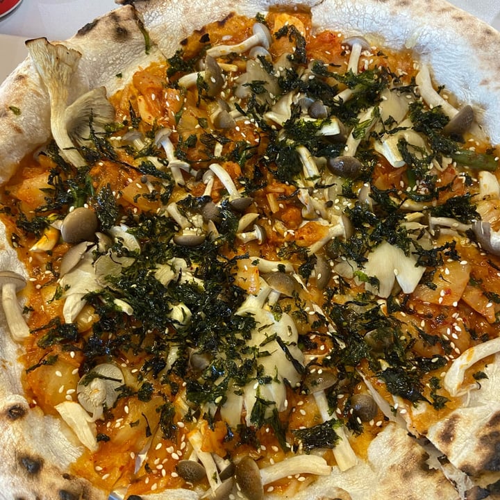 photo of Gusta Sourdough Pizza Co. Kimchi (V) shared by @misssedgwick on  27 Mar 2024 - review
