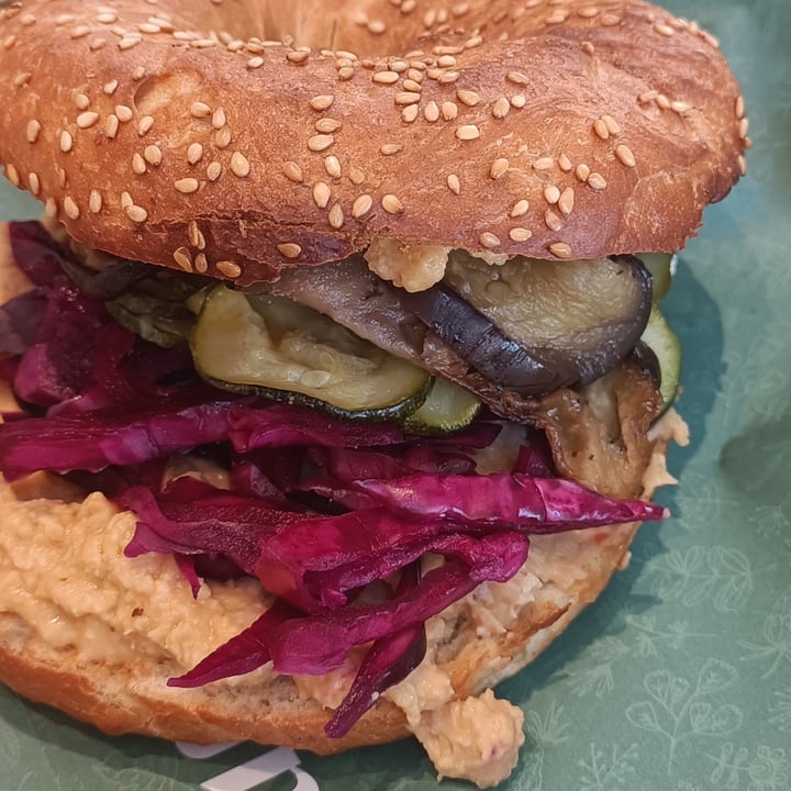 photo of Lattuga Vegan Bagel shared by @valeriedarkblue on  01 Jul 2025 - review