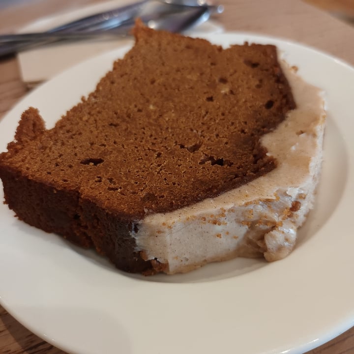 photo of Costa Coffee Gingernut Loaf Cake shared by @emsieee on  16 Sep 2025 - review