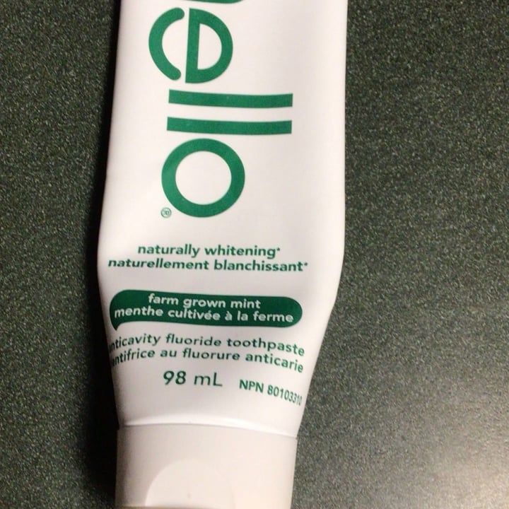 photo of Hello Naturally Whitening Fluoride Toothpaste (Farm Grown Mint with Tea Tree and Coconut Oil) shared by @katballou on  18 Jan 2024 - review