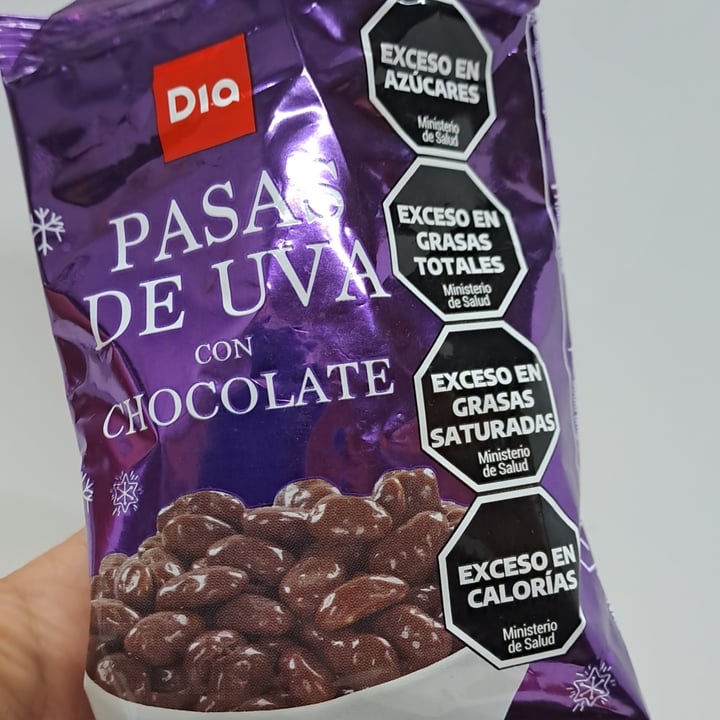 photo of Dia% pasas de uva con chocolate shared by @yanyna on  14 Jan 2024 - review