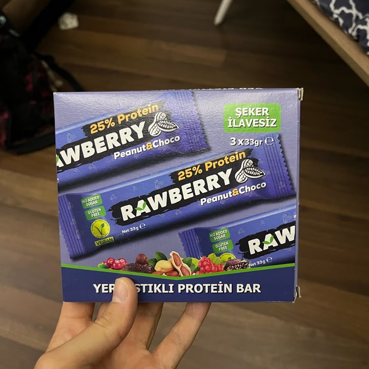 photo of Rawberry Raw Bars with Peanuts shared by @domcsiwill on  03 Mar 2024 - review