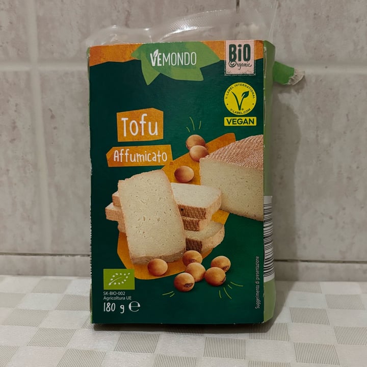 photo of Vemondo Tofu affumicato shared by @icon86 on  14 Mar 2025 - review