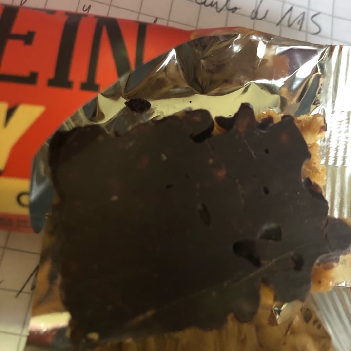 photo of Wild protein Munchy Chocolate Maní shared by @roseylovesveggies on  14 Sep 2024 - review