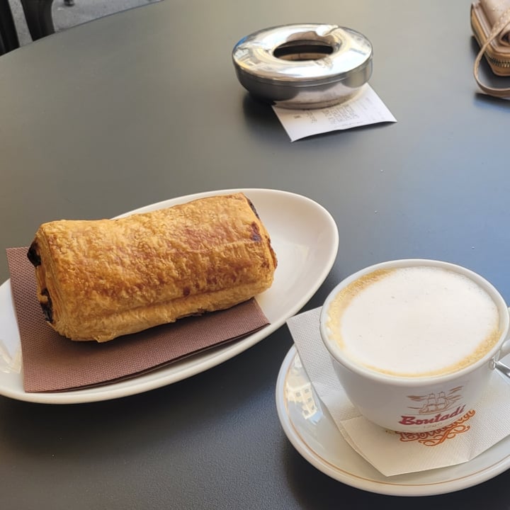 photo of Caffetteria Bontadi Fagottino al Cioccolato shared by @ersy90 on  03 Sep 2023 - review