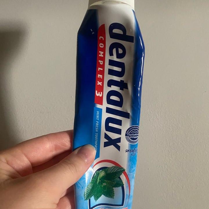photo of Dentalux Complex 3 mint fresh toothpaste shared by @giulia24 on  30 Aug 2023 - review
