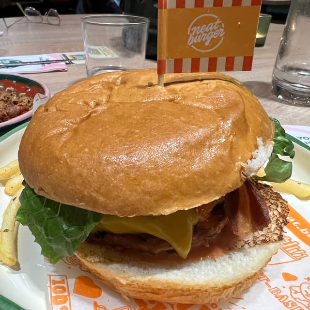 Photo of the dish “Neat burger”