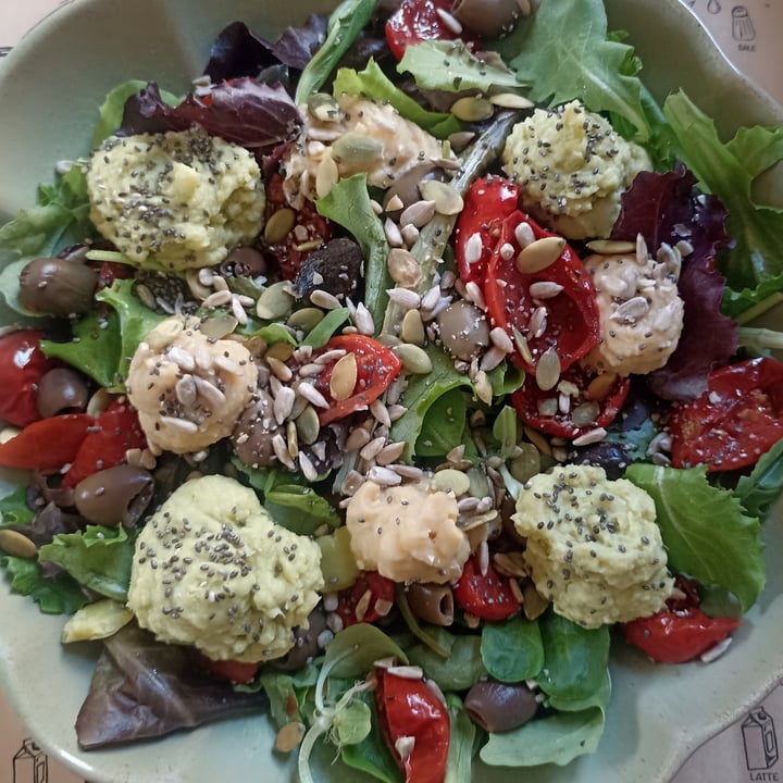 photo of QCorner_Faenza Insalatona vegana con hummus shared by @ghocri on  22 Jun 2025 - review