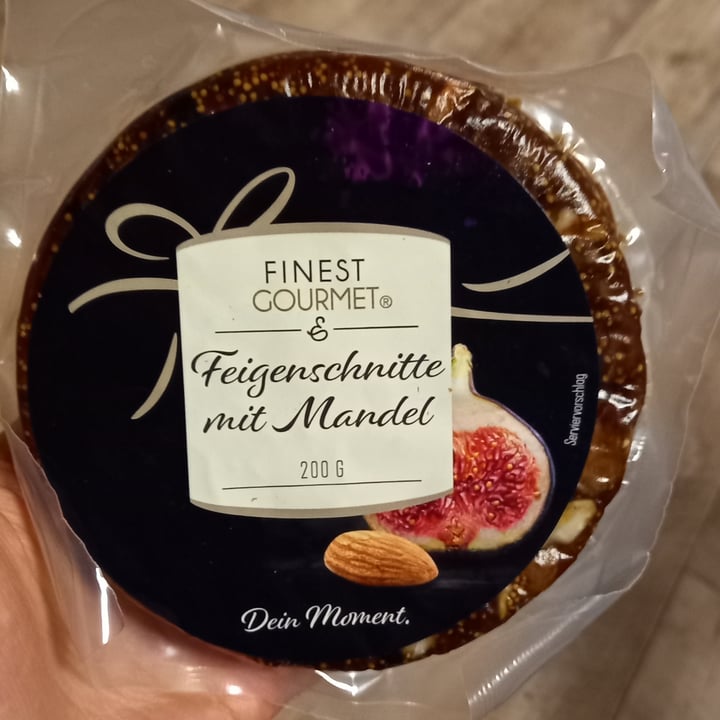 photo of finest gourmet Feigenschnitte mit Mandel shared by @thekangaroo on  09 Aug 2025 - review