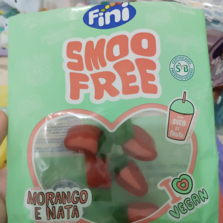 photo of Fini Smoo Free Morango e Nata shared by @chuusavethebees on  27 Sep 2023 - review