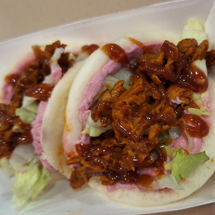 photo of Green M'ama Green Bao pulled Plant Based shared by @stefyveg on  02 May 2025 - review
