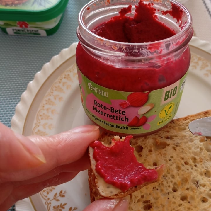 photo of Vemondo Rote Beete - Meerrettich Aufstrich shared by @gwenda on  11 Aug 2025 - review