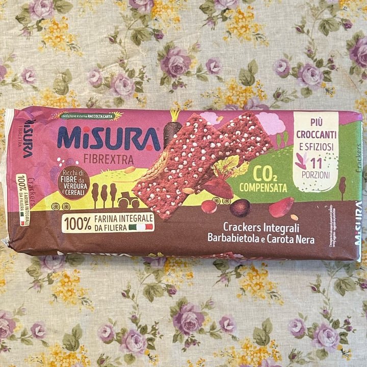 photo of Misura Cracker Integrali Con Barbabietola E Carota Nera shared by @akob98 on  30 Oct 2023 - review