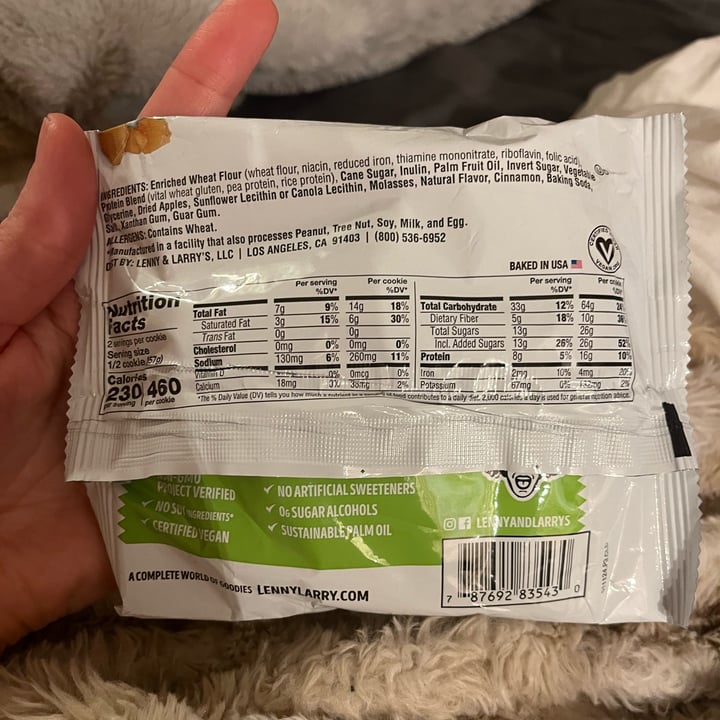 photo of Lenny & Larry’s The Complete Cookie Apple Pie shared by @ameriamber on  28 Sep 2025 - review