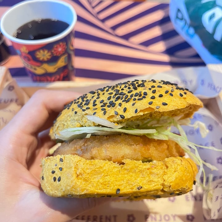photo of Flower Burger funny crispy shared by @eliamariotti on  25 May 2025 - review