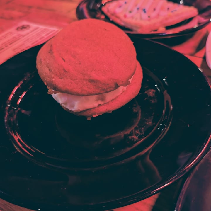 photo of Detroit Street Filling Station Pumpkin Whoopie Pie shared by @edav334 on  13 Nov 2023 - review