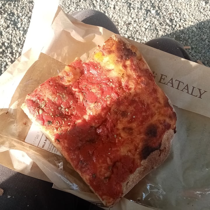 photo of Eataly Torino Lingotto pizza rossa alla pala shared by @valeveg75 on  26 Apr 2024 - review