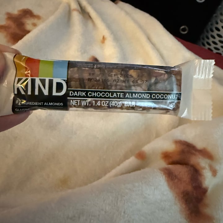 photo of KIND Dark Chocolate Almond And Coconut Bar shared by @crazeedeysi on  20 Jul 2025 - review