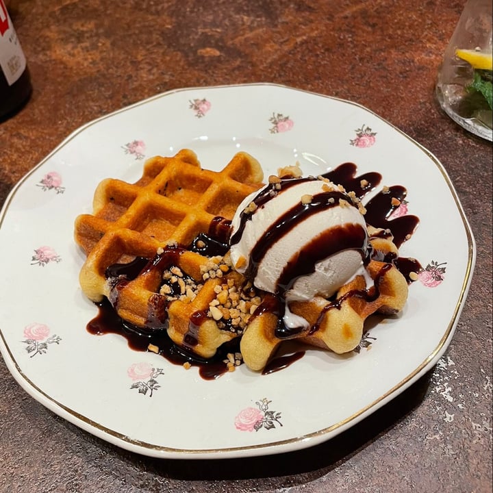 photo of Oh!MA Wafel with ice shared by @helena12345 on  17 Apr 2024 - review