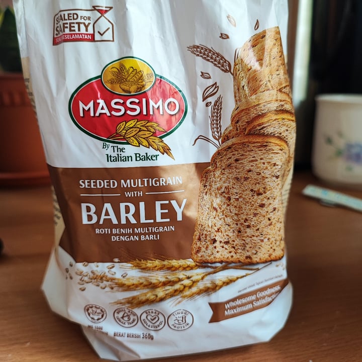 photo of Massimo Seeded Multigrain With Barley shared by @andrewlamyw on  26 Oct 2023 - review