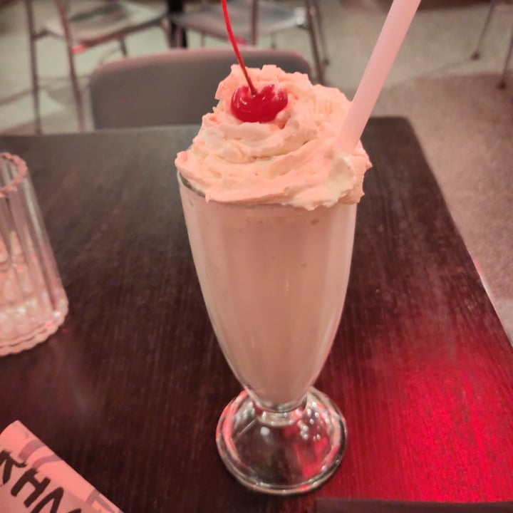 photo of Francis lavender milkshake shared by @johntherealone on  20 Jun 2025 - review