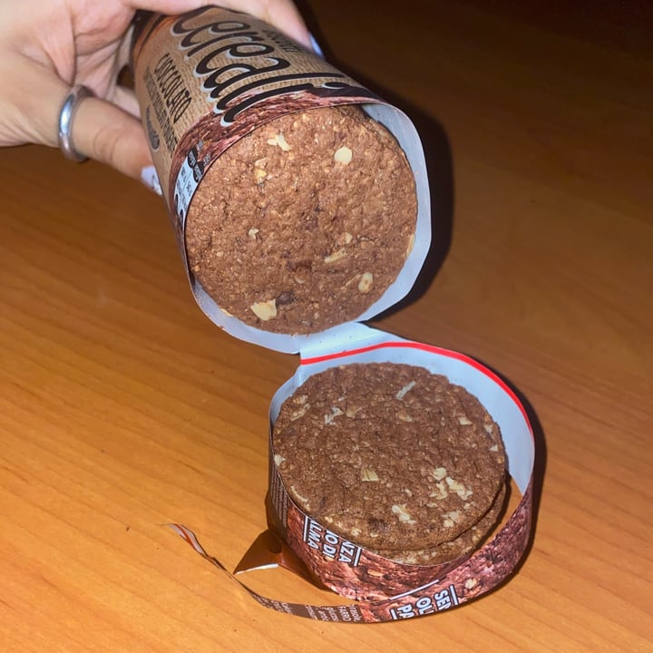 photo of Dolciando biscotti ai cereali con gocce di cioccolato fondente shared by @alltingarnej on  26 Oct 2024 - review