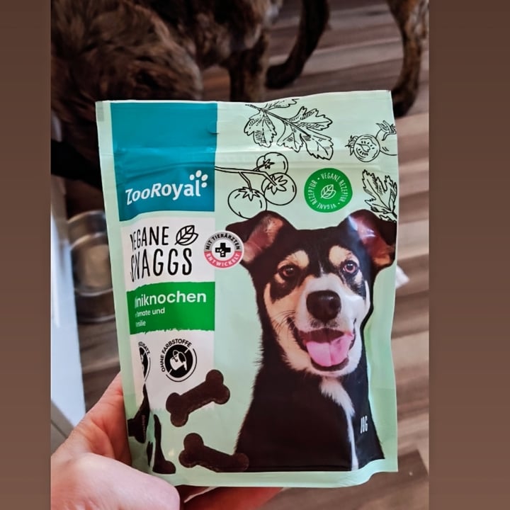 photo of ZooRoyal snack cane shared by @felika on  05 May 2025 - review
