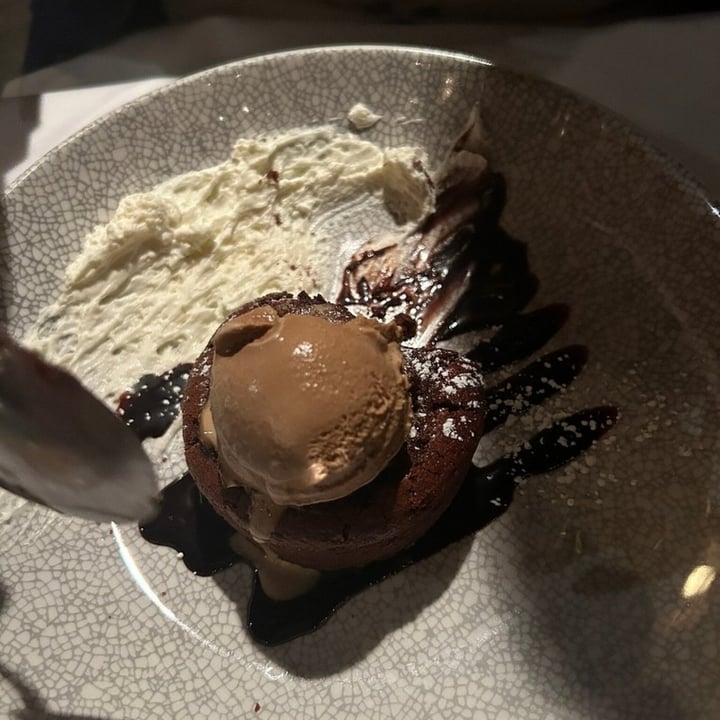 photo of Log Haven Chocolate Cake shared by @russell_vegan on  03 Apr 2025 - review