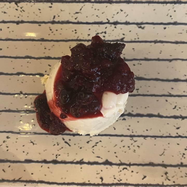 photo of Pizzi & Dixie Pannacota shared by @quinn06 on  04 Jul 2025 - review