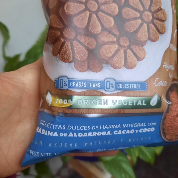 photo of Limbo Galletitas Integrales De Algarroba, Cacao y Coco shared by @lurethemwithfood on  30 Aug 2023 - review