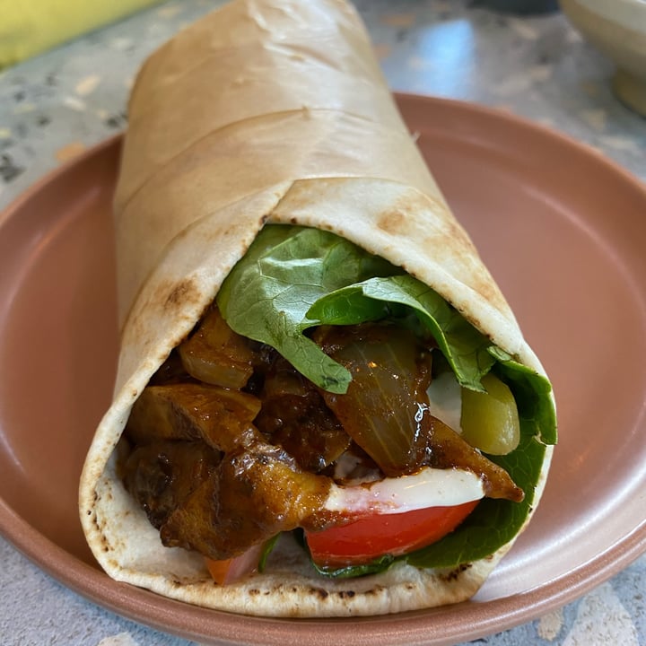 photo of Khamsa Cafe Shawarma Baladi Wrap shared by @blacklilyleaf on  08 Oct 2023 - review
