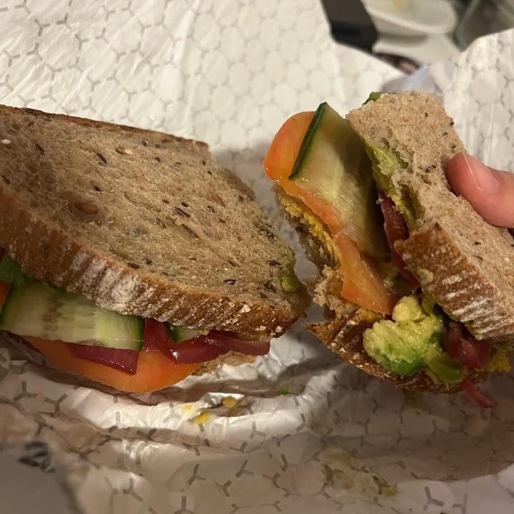 photo of Green Bar Smashed Chick/Avo Sandwich shared by @carrieannburns on  14 Jul 2024 - review