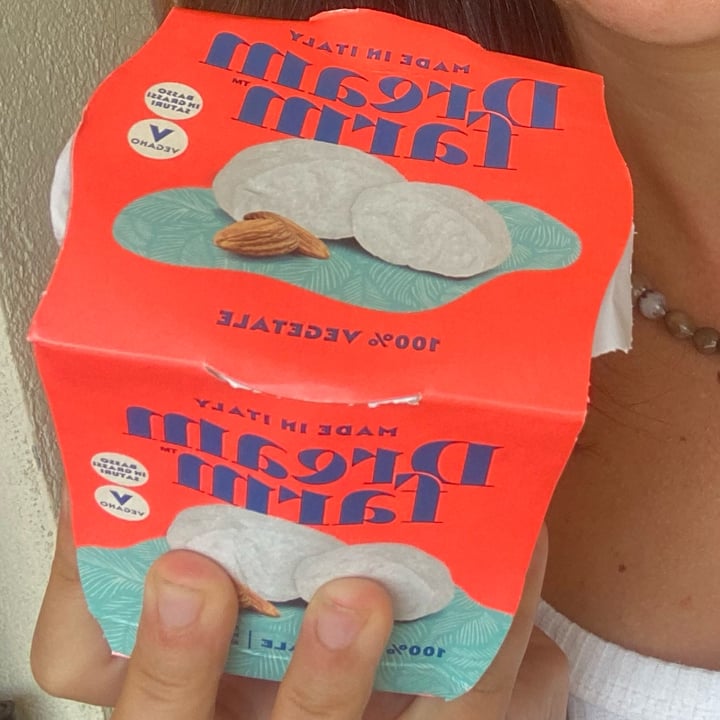 photo of Dream Farm Alternativa vegetale alla mozzarella shared by @mmarta5 on  13 Oct 2024 - review