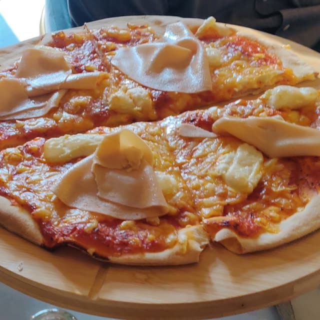 Photo of the dish “Pizza mediterranea”