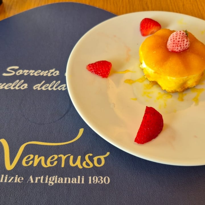 photo of Bar Veneruso Vegan cake exotic shared by @domizia on  22 Aug 2025 - review