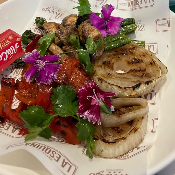 photo of Hotel Thiago Parrilla vegetariana shared by @andreapajuelom on  14 Oct 2024 - review