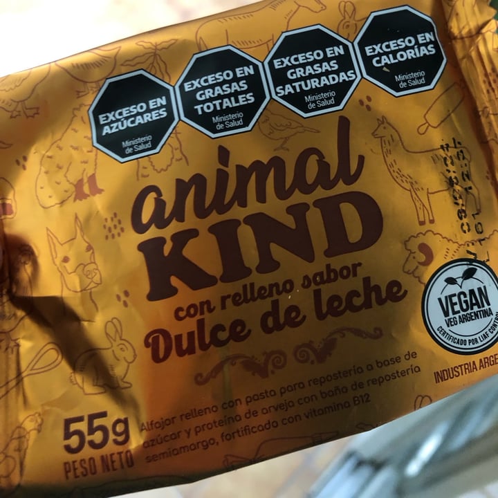 photo of Animal kind Alfajor de choloate semiamargo con dulce de leche shared by @laiaia on  06 Sep 2024 - review