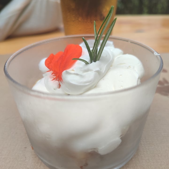 photo of El Manglar Brownie de zanahoria shared by @lasonrisadeltrece on  30 Aug 2024 - review