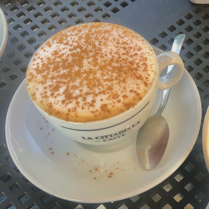 photo of Pasticceria FONDEMÁ Cappuccino di soia shared by @millathecaterpillar on  02 Jun 2024 - review