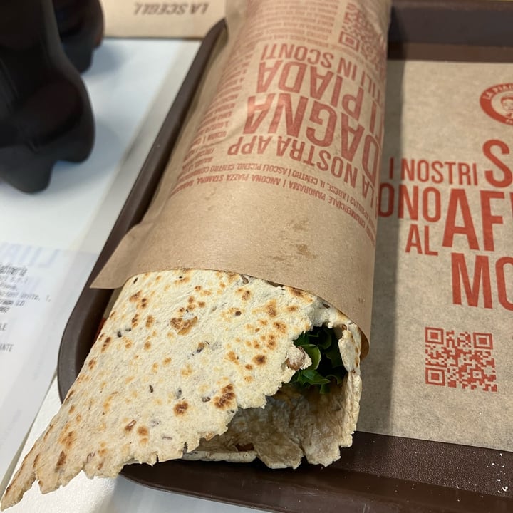 photo of La Piadineria piadina multicereali supergreen shared by @julem on  27 Sep 2025 - review