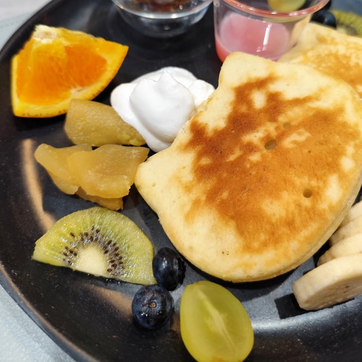 photo of Vegan Cafe Tsukineko Rice Pancakes shared by @rominaguch on  02 Sep 2025 - review