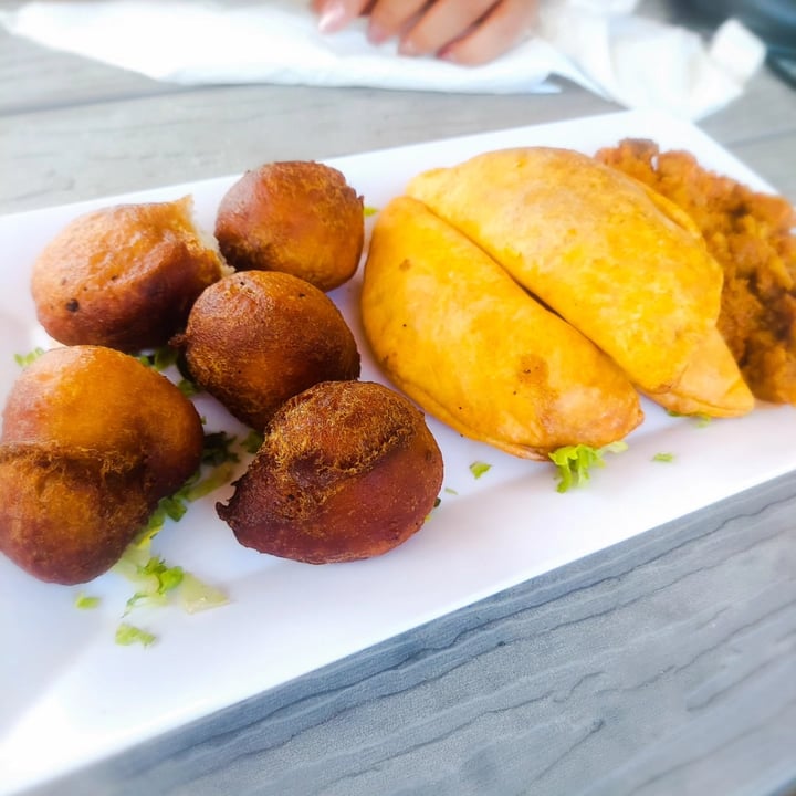 photo of Afro Vegana Suya, Puff Puff, Empanadas, Chop Life platter shared by @baldandvegan on  04 Oct 2023 - review