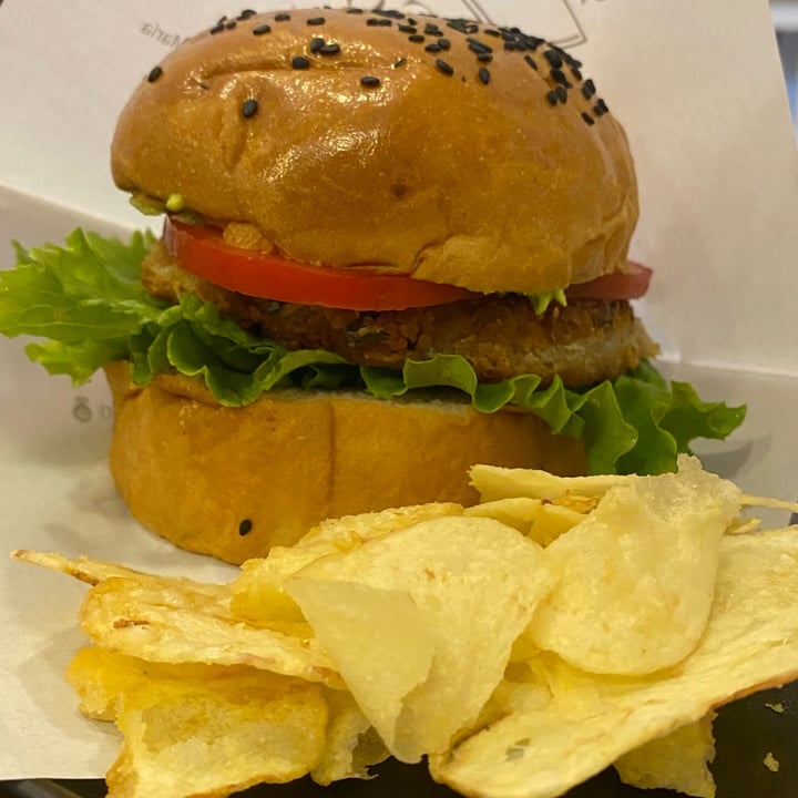 photo of Sukha Veggie Coffee Hamburguesa de garbanzos shared by @thanialtc on  28 Jan 2025 - review